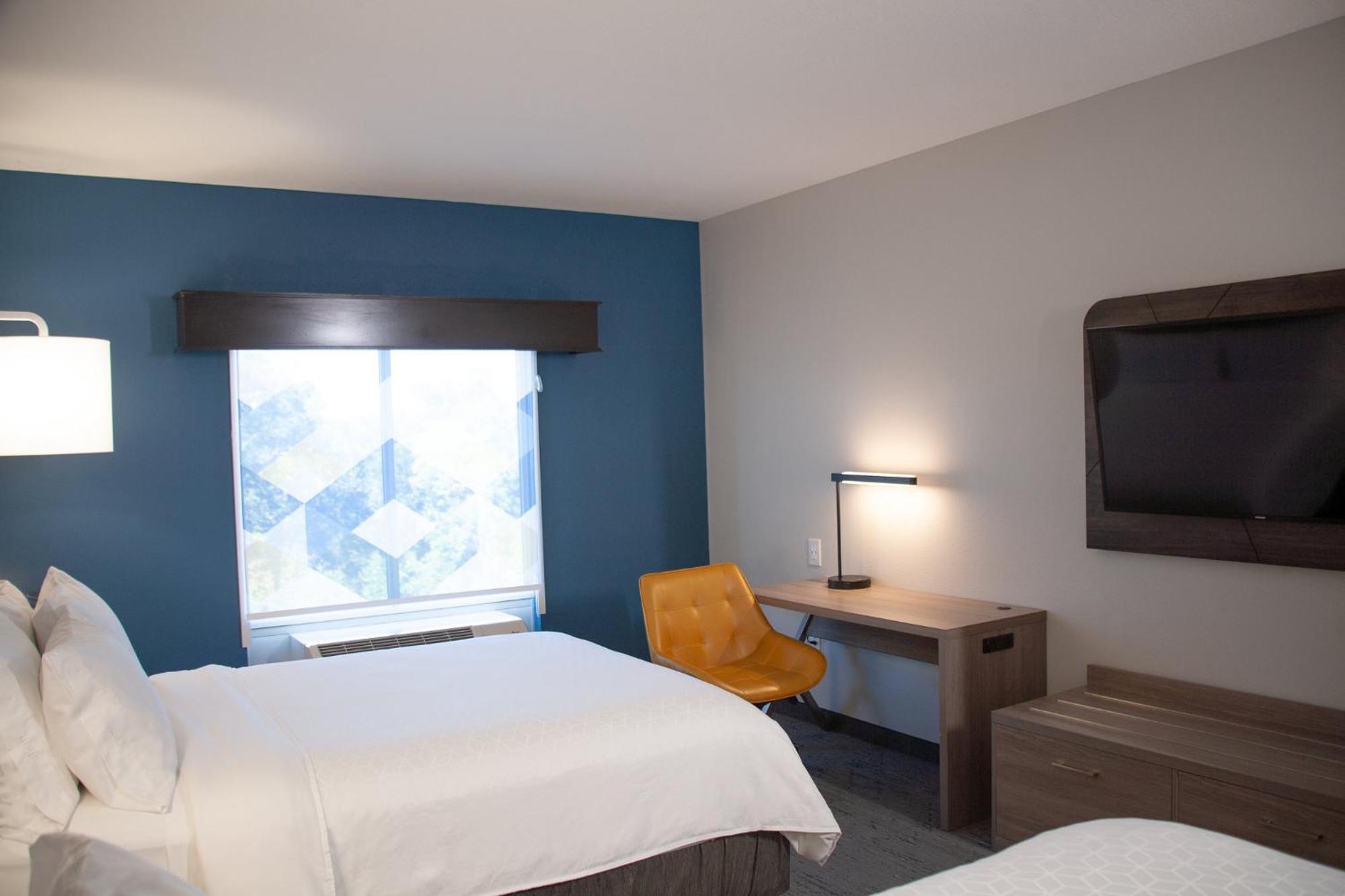Holiday Inn Express & Suites Overland Park By Ihg Bagian luar foto