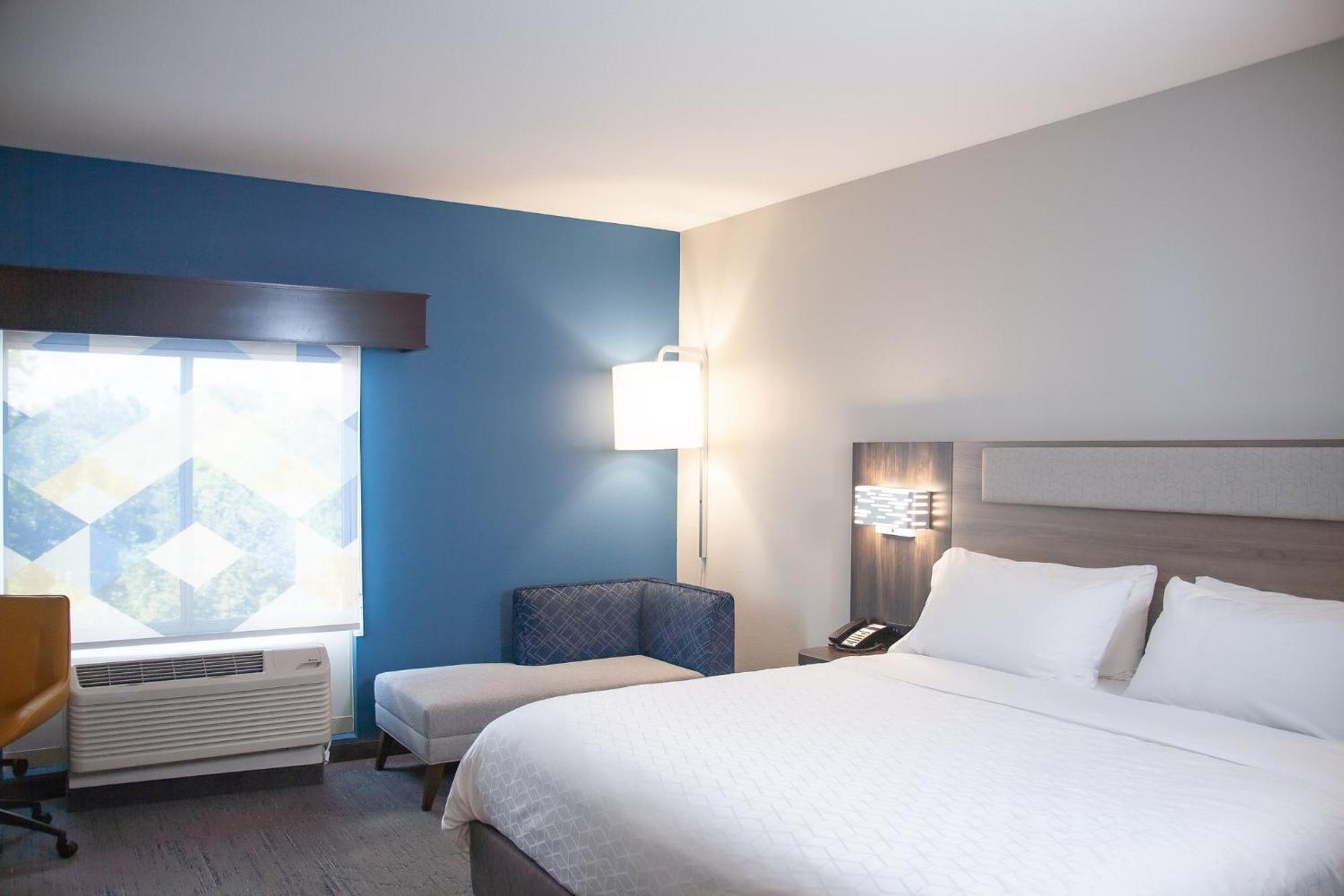 Holiday Inn Express & Suites Overland Park By Ihg Bagian luar foto