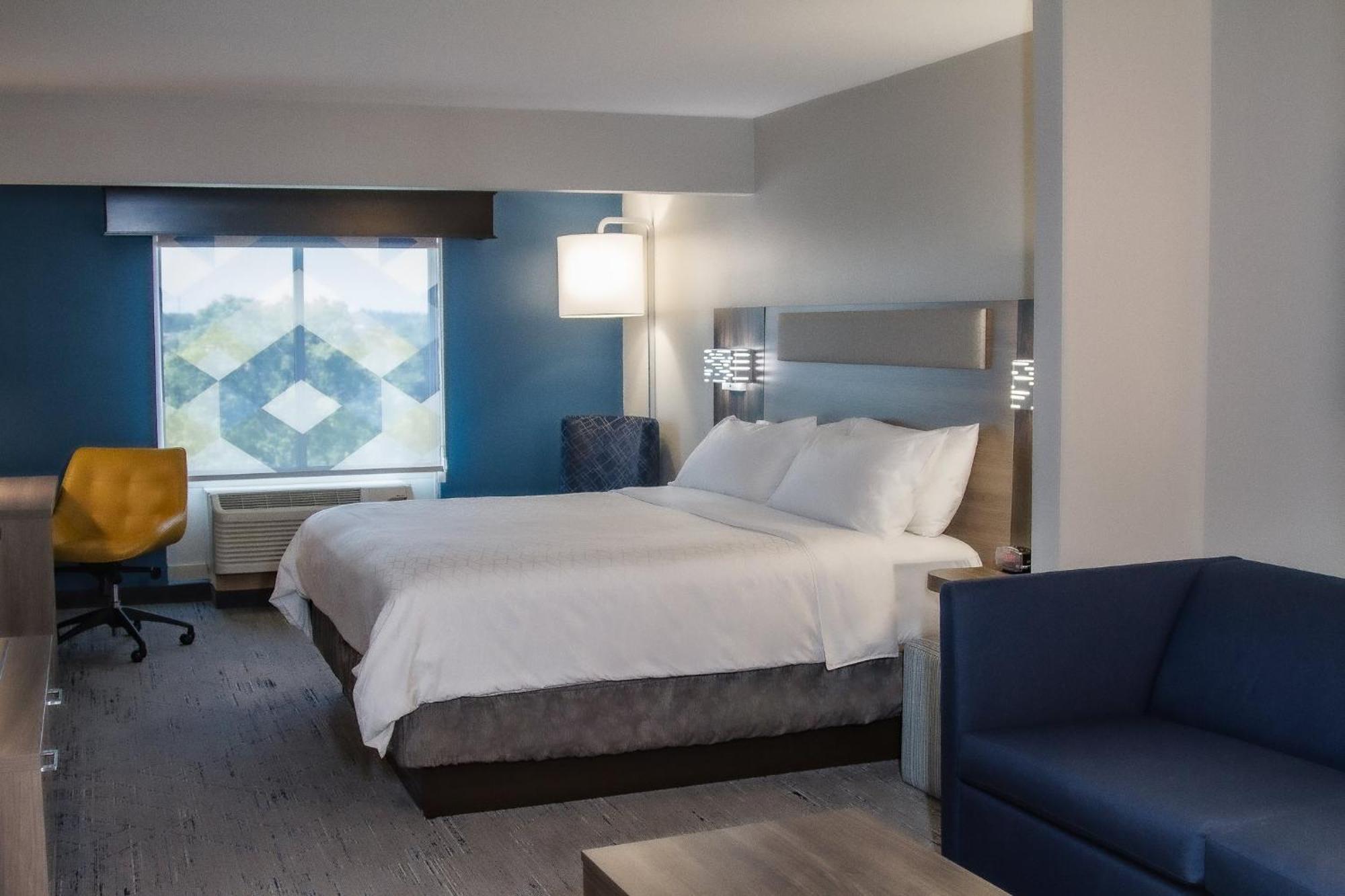 Holiday Inn Express & Suites Overland Park By Ihg Bagian luar foto
