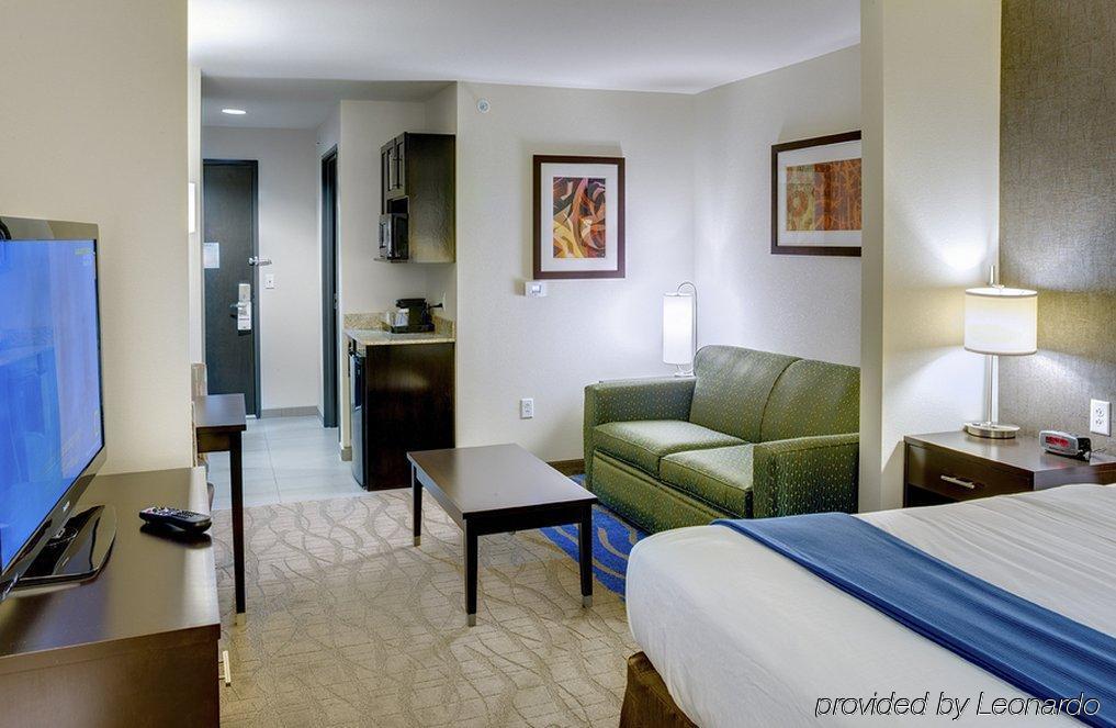 Holiday Inn Express & Suites Overland Park By Ihg Bagian luar foto