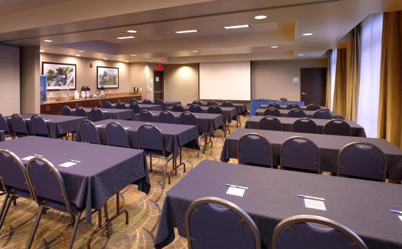 Holiday Inn Express & Suites Overland Park By Ihg Bagian luar foto