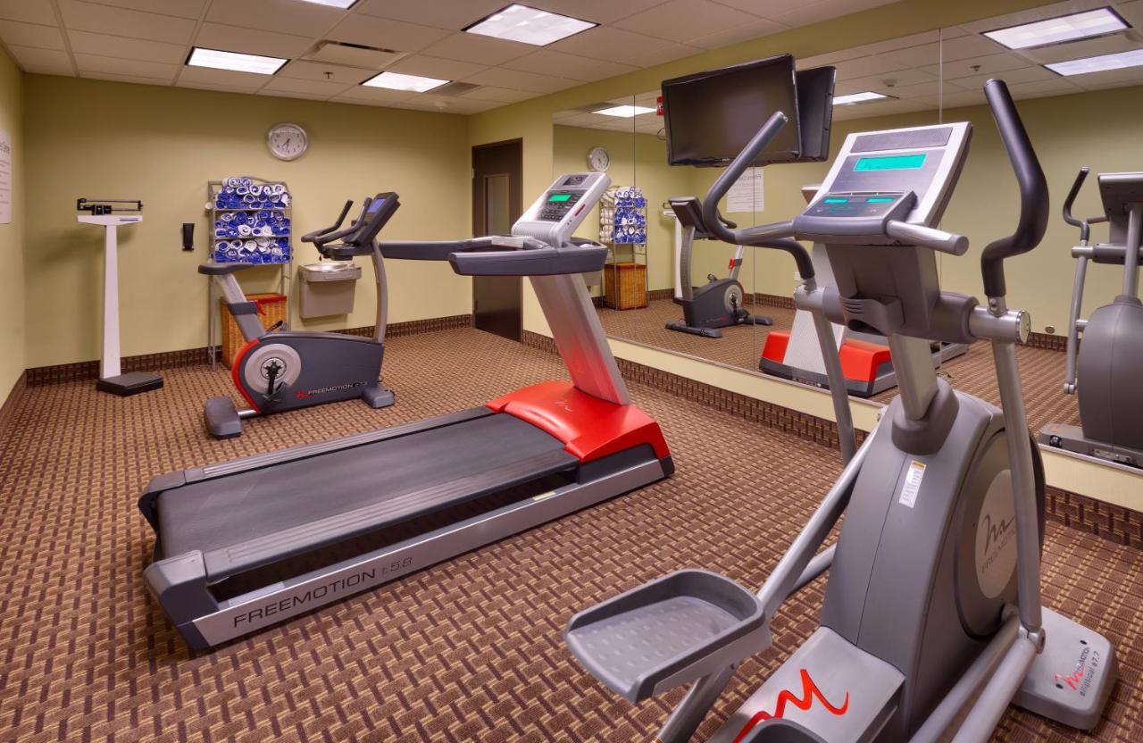 Holiday Inn Express & Suites Overland Park By Ihg Bagian luar foto